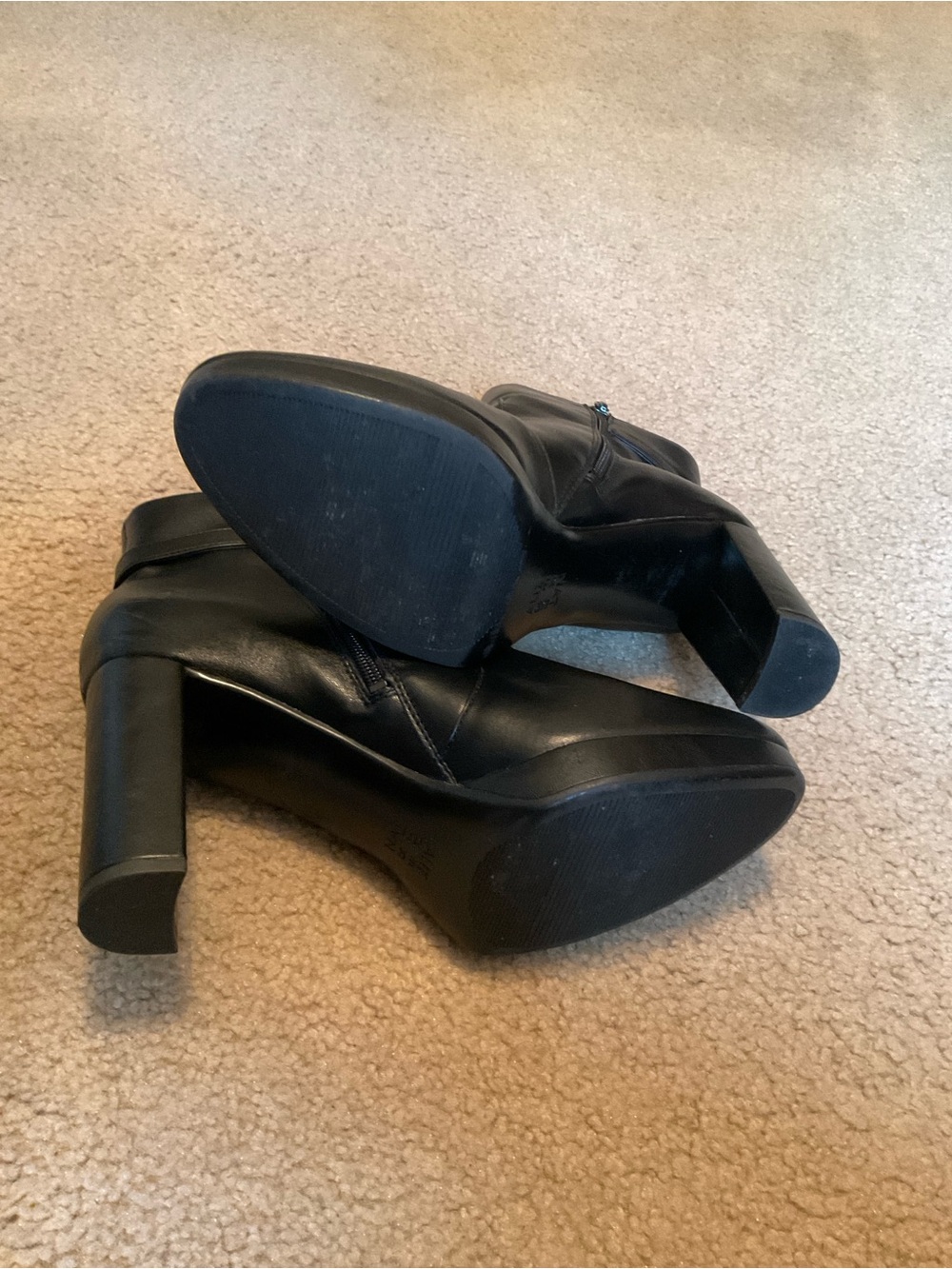 Naturalizer Black Boots. Sz. 11 - Picture 4 of 5